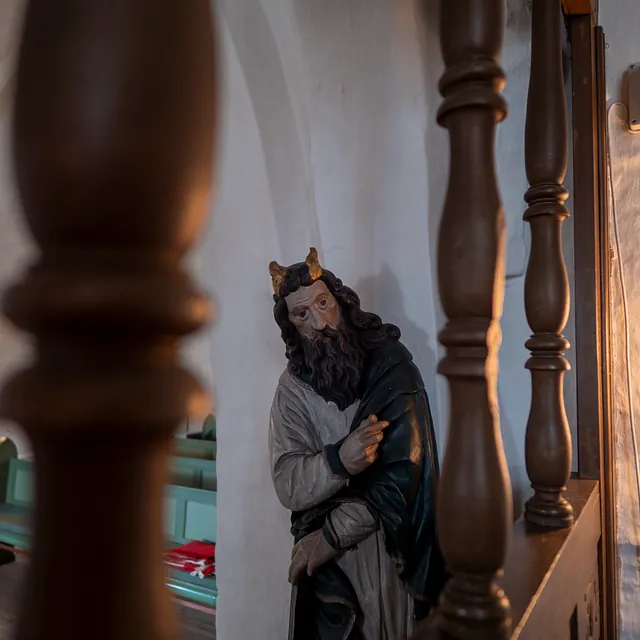 Fyrendal Kirke udsmykning