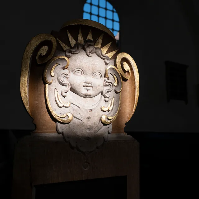 Førslev Kirke bænkdekoration