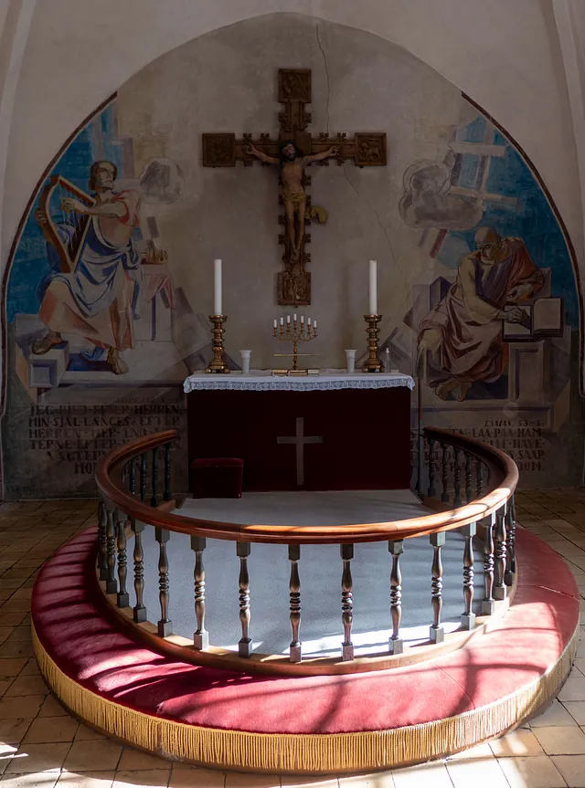 Krummerup Kirke alter